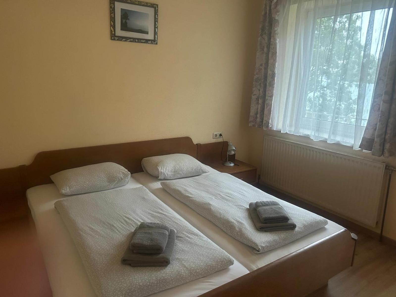 Gasthof Mit Seeterasse & Appartements Zur Landeroith Weyregg Kültér fotó