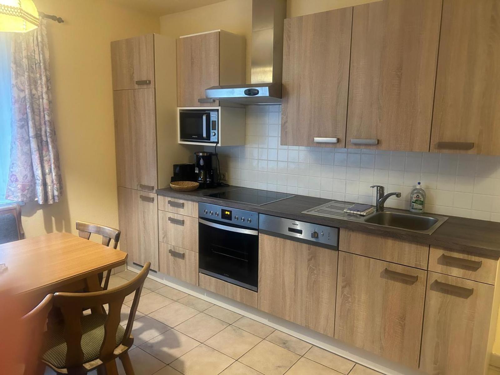 Gasthof Mit Seeterasse & Appartements Zur Landeroith Weyregg Kültér fotó