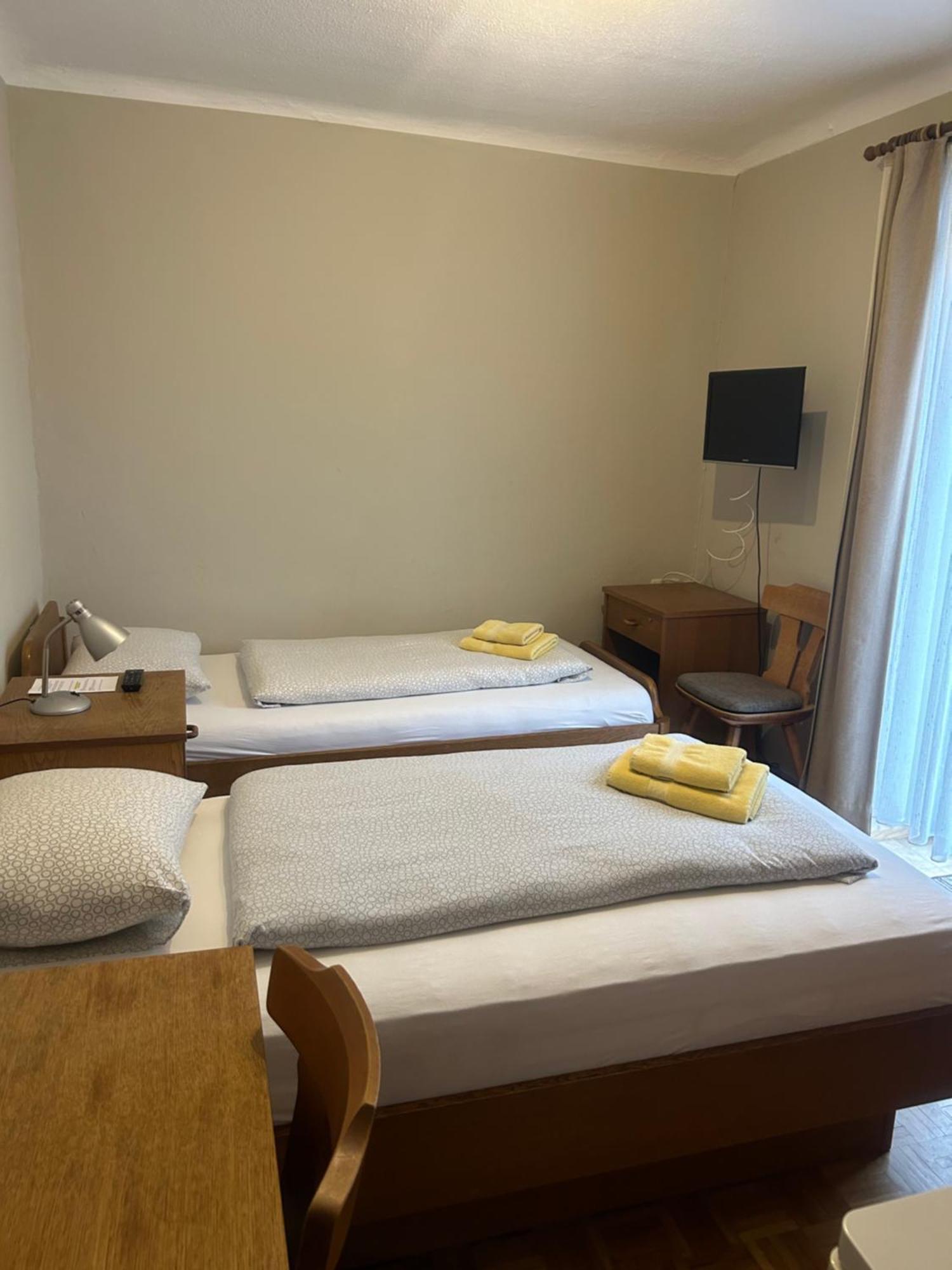 Gasthof Mit Seeterasse & Appartements Zur Landeroith Weyregg Kültér fotó