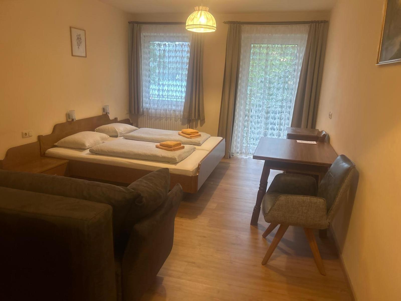 Gasthof Mit Seeterasse & Appartements Zur Landeroith Weyregg Kültér fotó