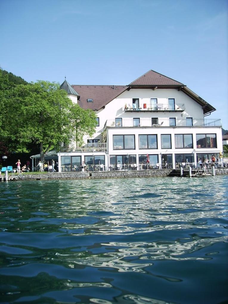 Gasthof Mit Seeterasse & Appartements Zur Landeroith Weyregg Kültér fotó